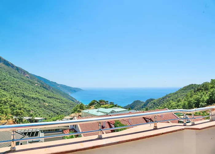 Tropical Deluxe Отель 4*