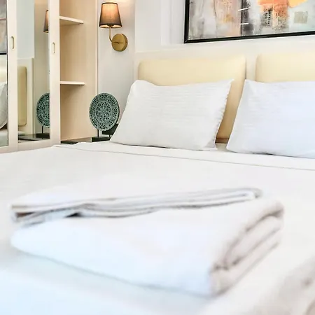 Hotel Tropical Deluxe