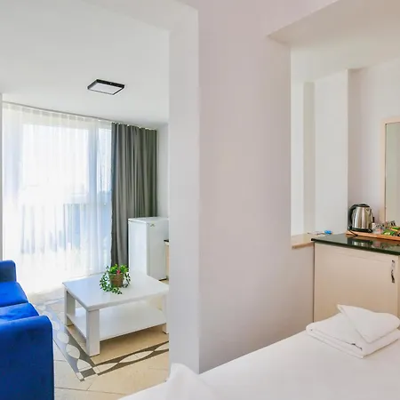 Tropical Deluxe 4* فتحية