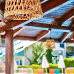Hotel Tropical Deluxe
