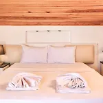 Tropical Deluxe Hotel