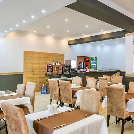 Tropical Deluxe Hotel 4*