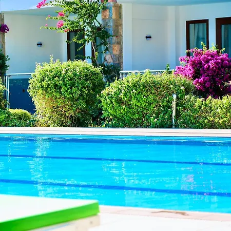 Tropical Deluxe Ξενοδοχείο