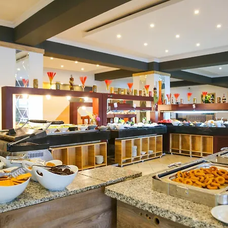 Tropical Deluxe Hotel 4*