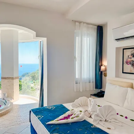 Tropical Deluxe Otel