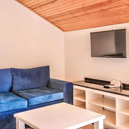 Tropical Deluxe Otel 4*